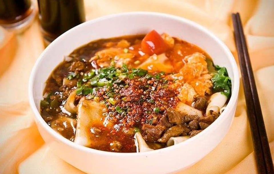Private Tuktuk Food Tour of Xi'an's Historic Hutongs