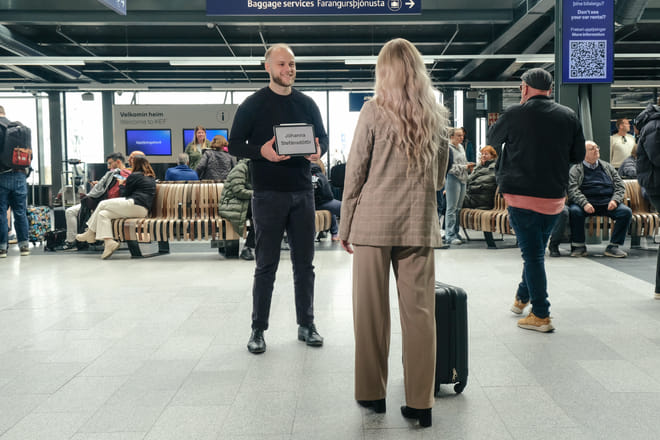 Keflavik Airport (KEF): Private Transfer TO or FROM Reykjavik- Any group size