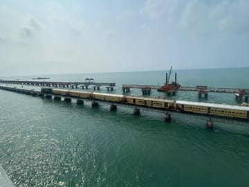 Temple Heritage of Tamil Nadu and Kerala Backwaters Tour