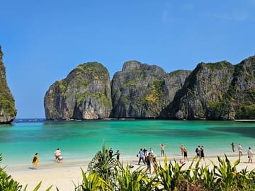 A full Day Haa & Rok islands from Koh Lanta( By Speed Boat)