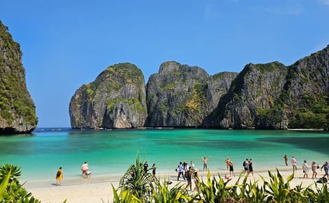 Full-Day Snorkeling Tour of Phi Phi Islands from Ko Lanta