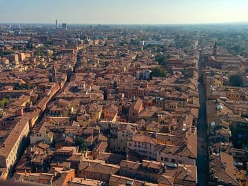 Bologna – Old Town Private Historic Walking Tour