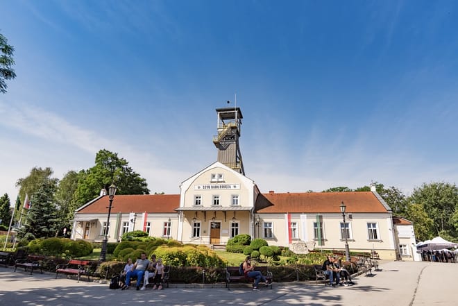 Krakow: Cruise on the Vistula River and Wieliczka Salt Mine Group Tour photo 2