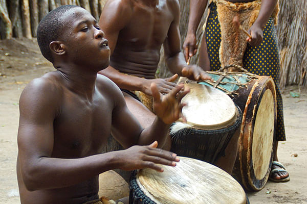 Valley of 1000 hills & Phezulu cultural village tour. Kwa Zulu-Natal. Guided.