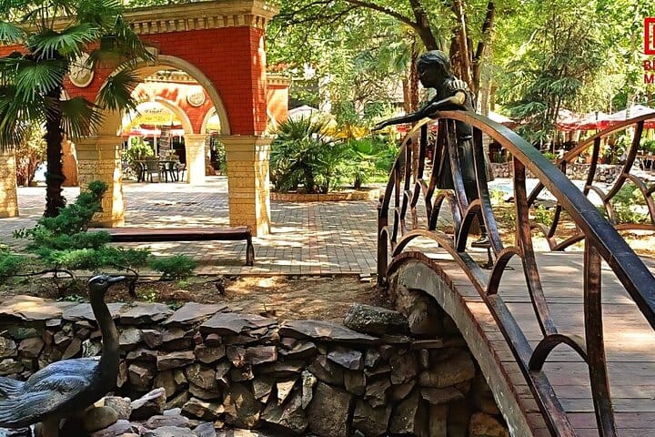 Khan_Baghi_Ganja_xan_bagi-gence_Azerbaijan_tour_Ganja