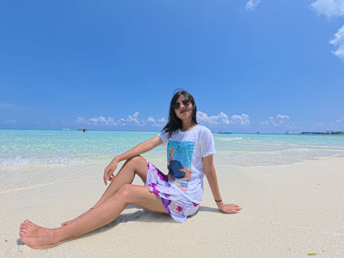 Maldives Dolphin Cruise, Sandbank Adventure & Local Island Tour