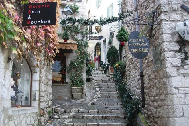Cannes, Antibes & St Paul de Vence Half Day Private Tour 3