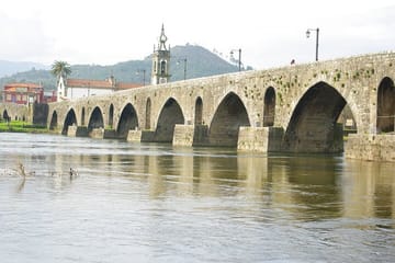 Porto to Santiago Compostela with Braga-Guimarães-Barcelos-Viana Castelo-Valença-Vigo-Pontevedra