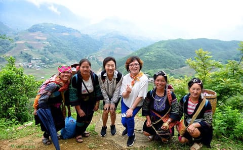 Authentic 2-Day Trekking Tour in Sapa, Vietnam