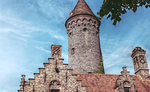 Private 2-Hour Walking Tour of Bruges' Historic Highlights