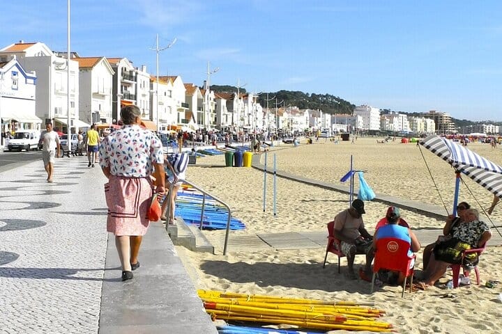 OBIDOS, NAZARÉ and AVEIRO: Private Tour from Lisbon