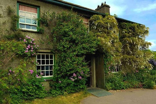 Beatrix Potter: Afternoon Half Day All-Inclusive Tour with an Expert Guide