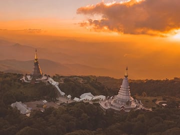 4-Day Classic Laos Tour from Vientiane to Luang Prabang