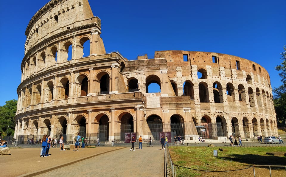 Private Colosseum Tour with Exclusive Access in Rome