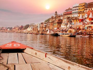 Private 13-Day Cultural Tour from Ahmedabad to Varanasi