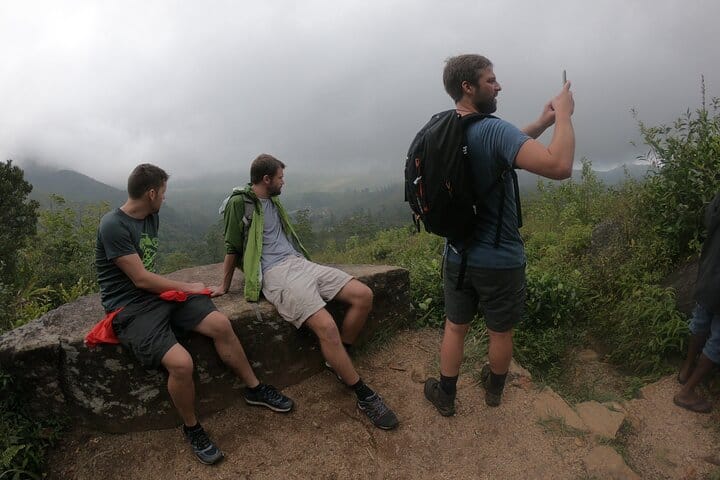 Knuckles Day hiking tours