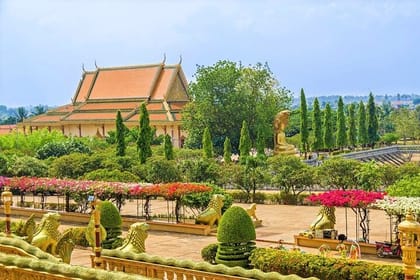 Oudong Mountain & Phnom Baset Private Tours from Phnom Penh