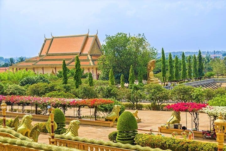 Oudong Mountain & Phnom Baset Private Tours from Phnom Penh  3