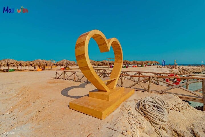 Private Speedboat to Magawish Island ,Snorkeling from Hurghada