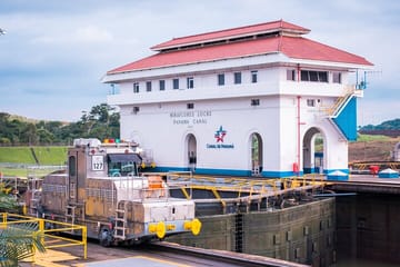 Half-Day Panama City and Canal Tour with Old Town Walk