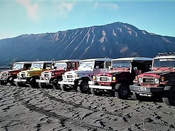 All fit Jeeps are ready to explore Bromo area