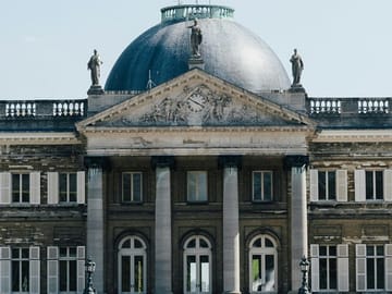 Brussels Day Trip from Amsterdam with Guided Tours and Transport