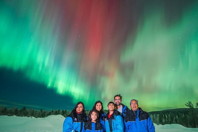Rovaniemi: Northern Lights Group Tour - Guaranteed View 