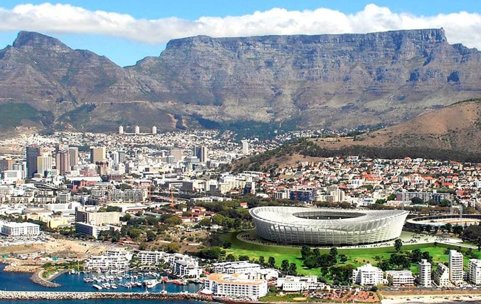 Private City and Scenic Drive Tour in Cape Town