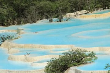 6-Day Chengdu and Jiuzhaigou Nature and Sightseeing Tour