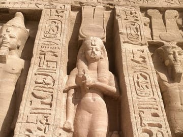 Nefertari, Abu simbel