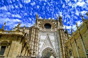 Guided Walking Tour in Seville