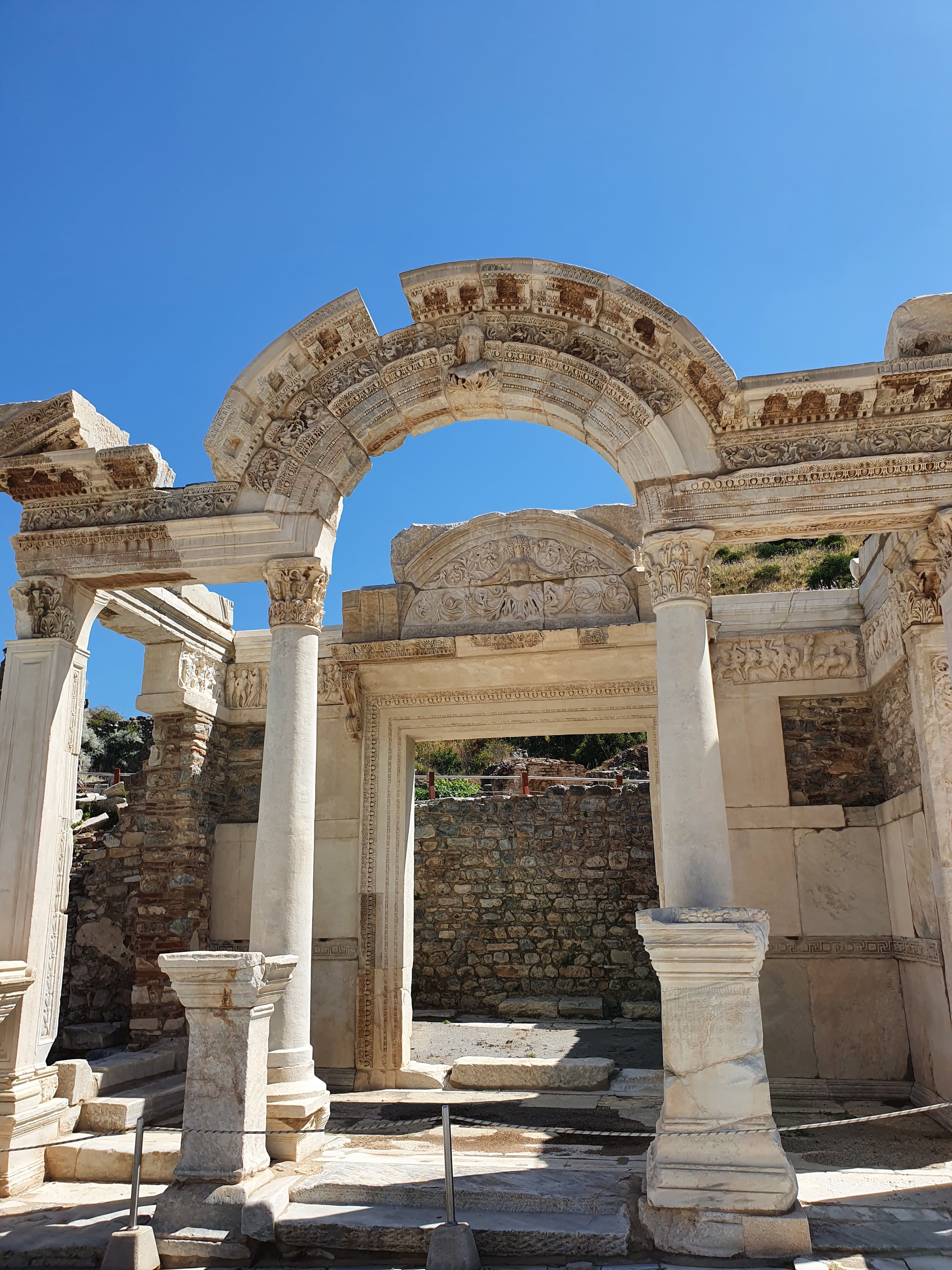 El templo de Adriano en Éfeso