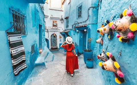 2-Day Fes to Chefchaouen Tour with Volubilis and Tangier