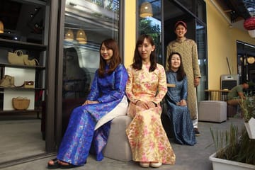 Ao Dai Rental Experience in Hoi An's Historic Streets
