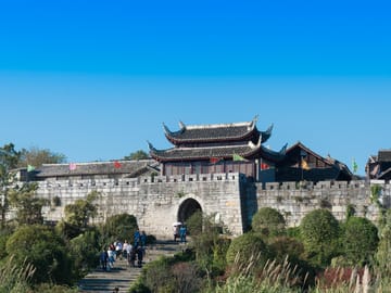 Guiyang: Tianhetan & Qingyan Ancient Town Private Tour
