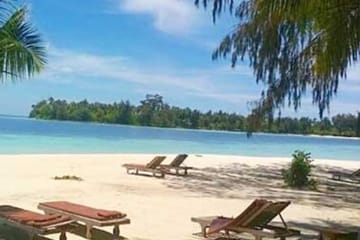 Jakarta Thousand Islands Canoeing and Snorkeling Tour