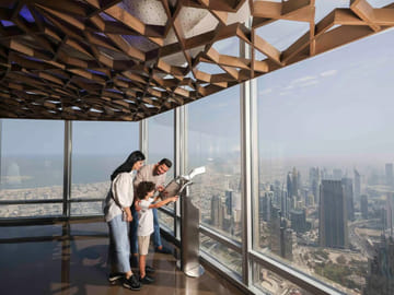 Burj Khalifa Observation Deck Tour in Dubai with Options