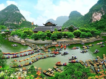 Private Ninh Binh Heritage Day Tour (Trang An, Mua Cave, Cycling)