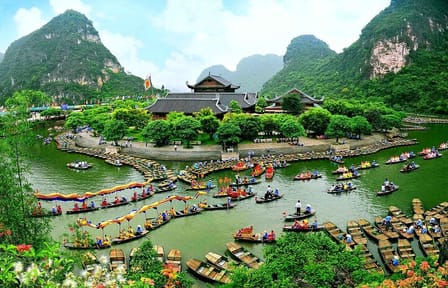 Private Ninh Binh Heritage Day Tour (Trang An, Mua Cave, Cycling)