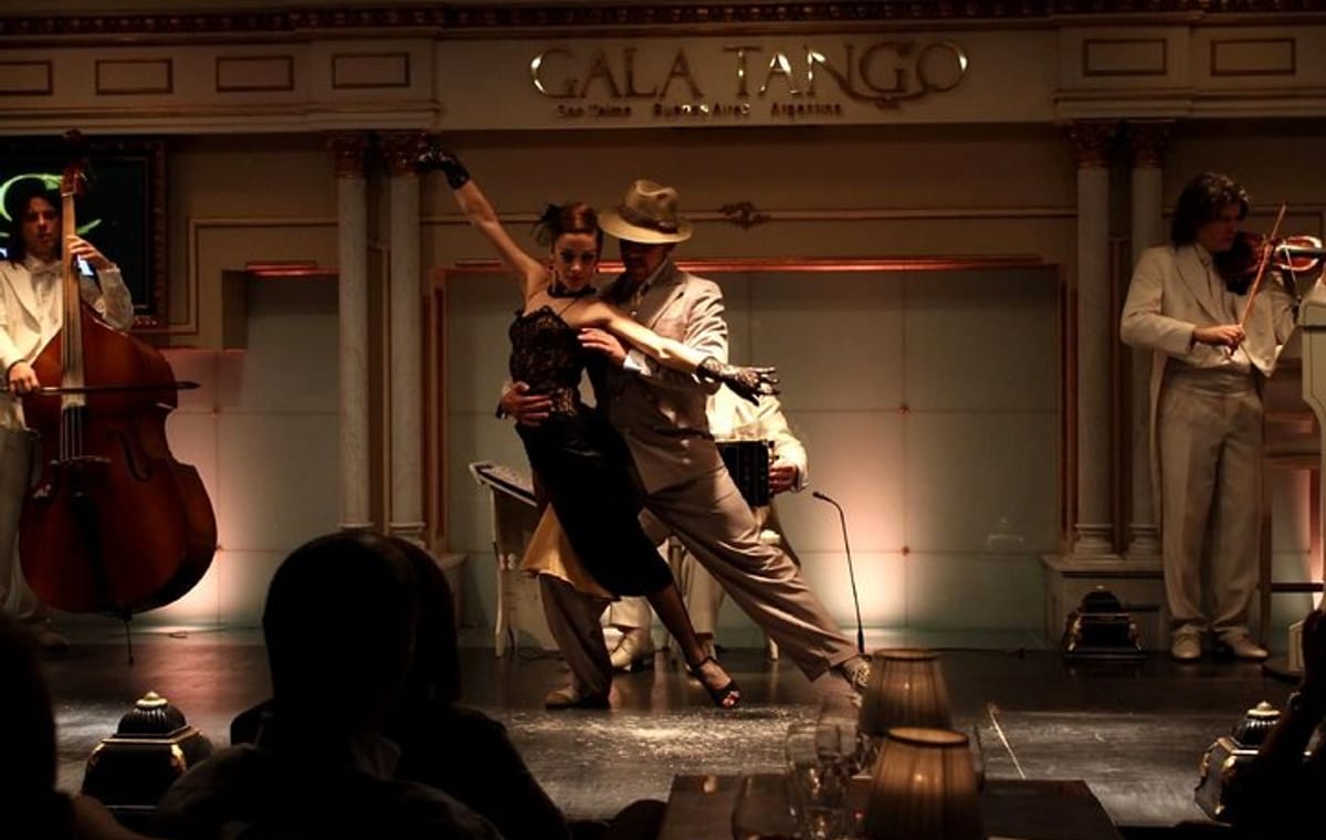 Gala Tango Show with Private Transfers and Optional Dinner