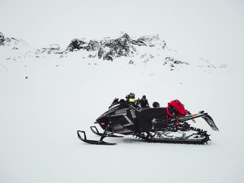 Glacier Rush – Fast pace snowmobile - SnoMo Glacier rush one hour, photo 2