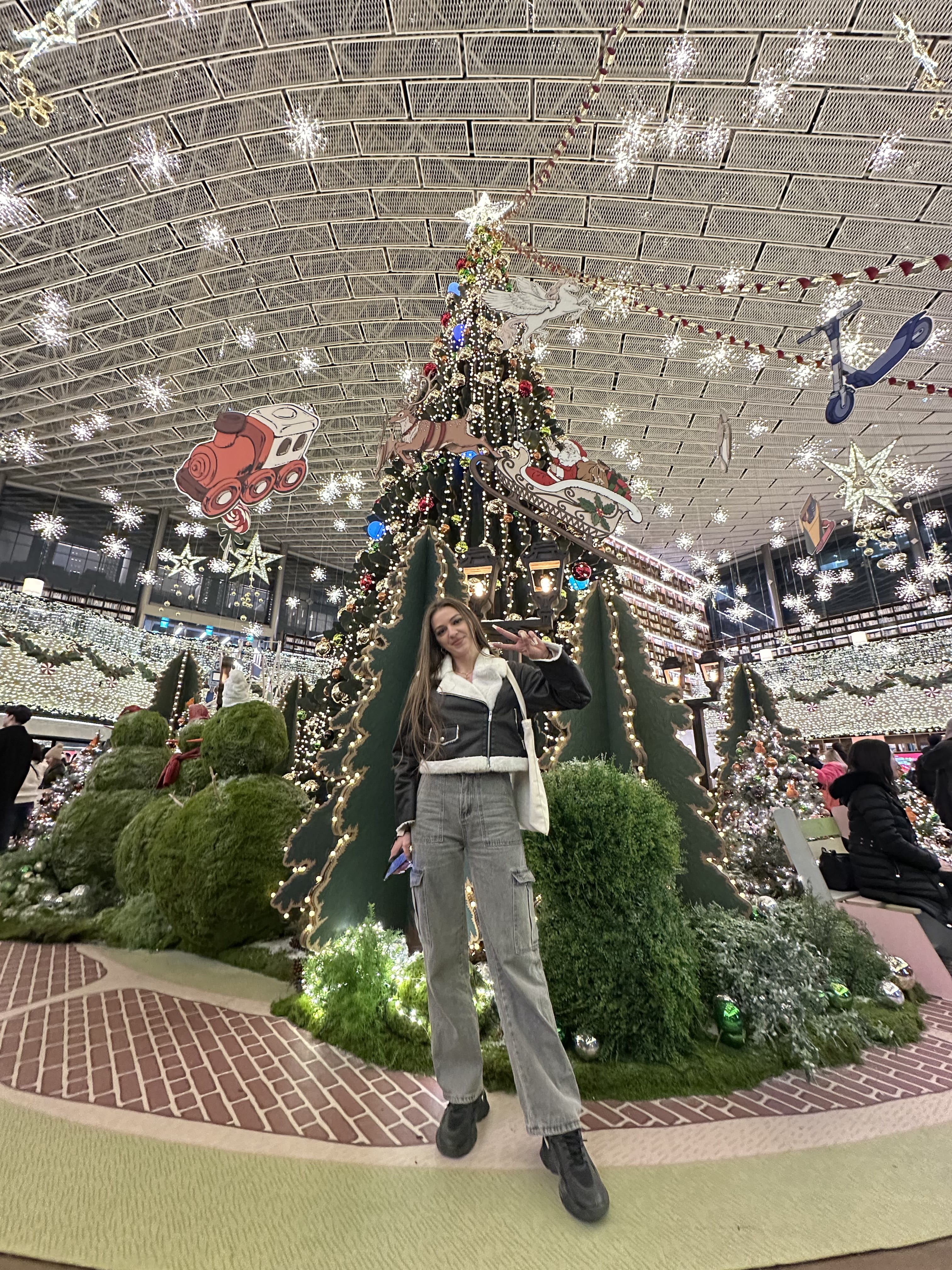 Iconic COEX Starfield Library photo stop korea travel