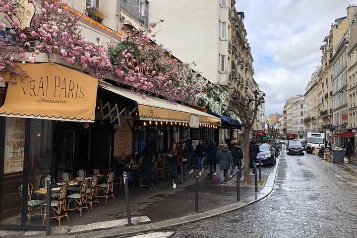  6 Hrs Montmartre and la Vallée Village private shopping trip with Hotel pick up 10