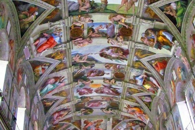 Best of Rome: Private Colosseum, Vatican & Chauffeured City Exclusive Tour