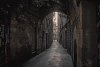 Barcelona Ghost Tour: Gothic Quarter Game (La Rambla, Barcelona Cathedral, etc) 5