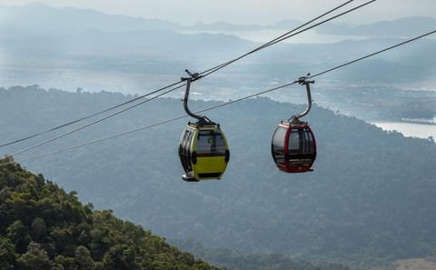 Langkawi Signature Experience: Cable Car & Sky Bridge Ticket