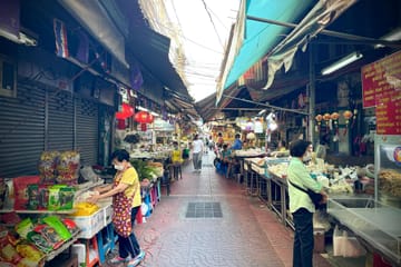 Private Guided Walking Tour of Chinatown and Talad Noi in Bangkok