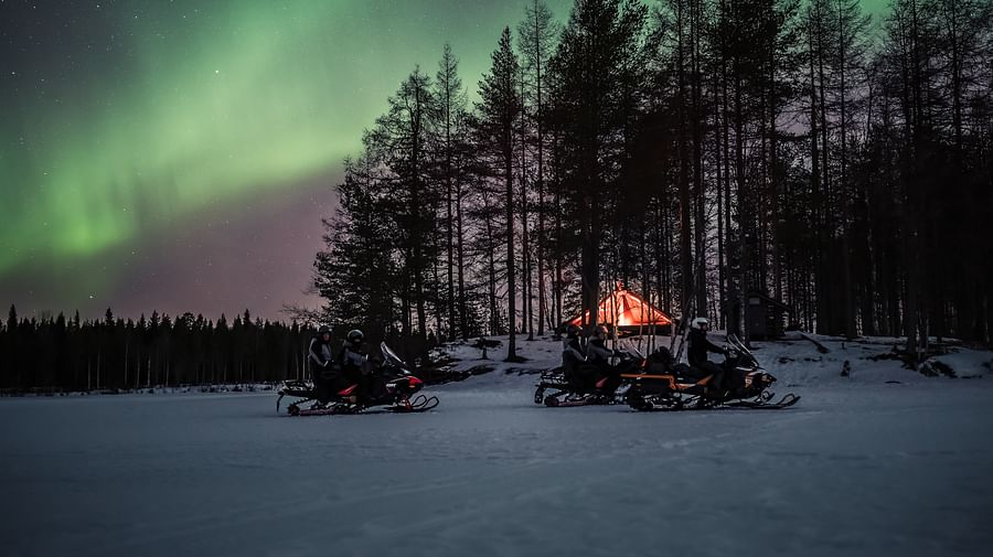 Northern Light safari, snowmobile safari, tour, aurora borealis, Pure Lapland, Rovaniemi Lapland