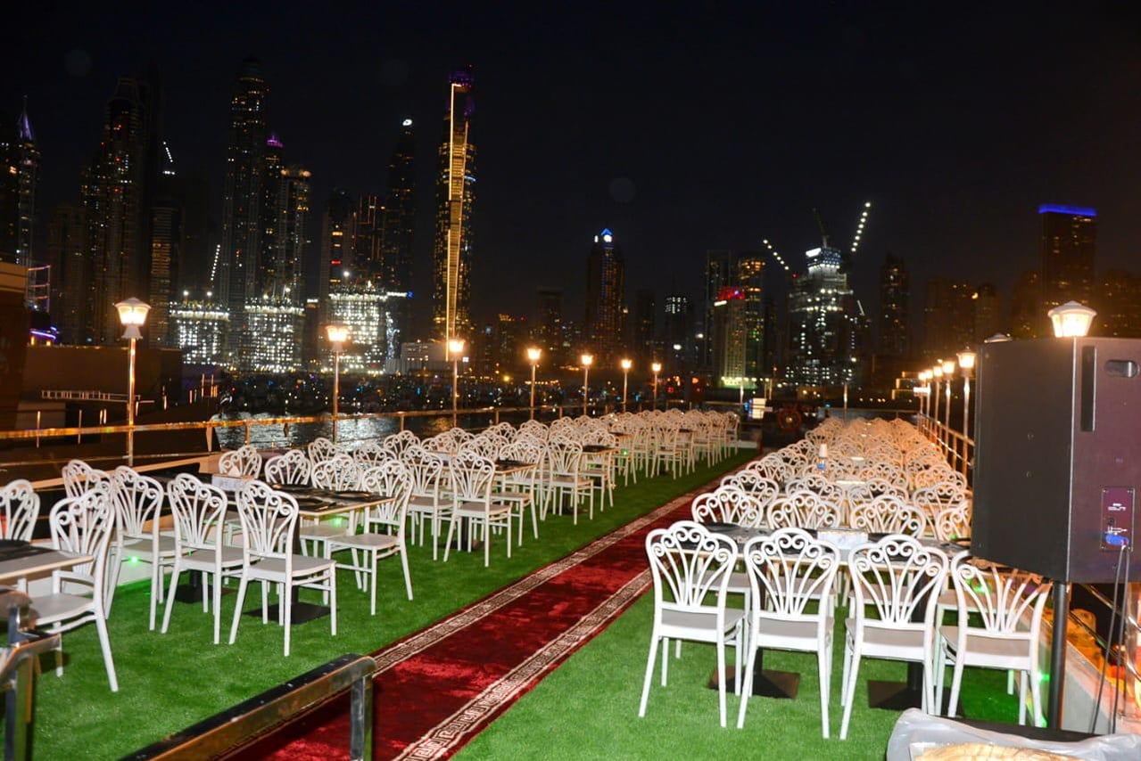 Private Dubai city tour with Dubai Marina Cruise with dinner 6