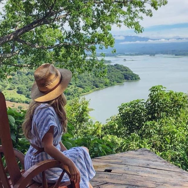 Private Arrival Transfer – El Salvador International Airport to Decameron Hotel